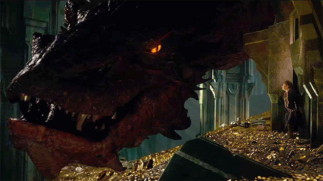 1387326793_pj_smaug_bilbo.jpg