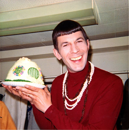 1389913930_nimoy-with-hobbit-hole-cake.jpg
