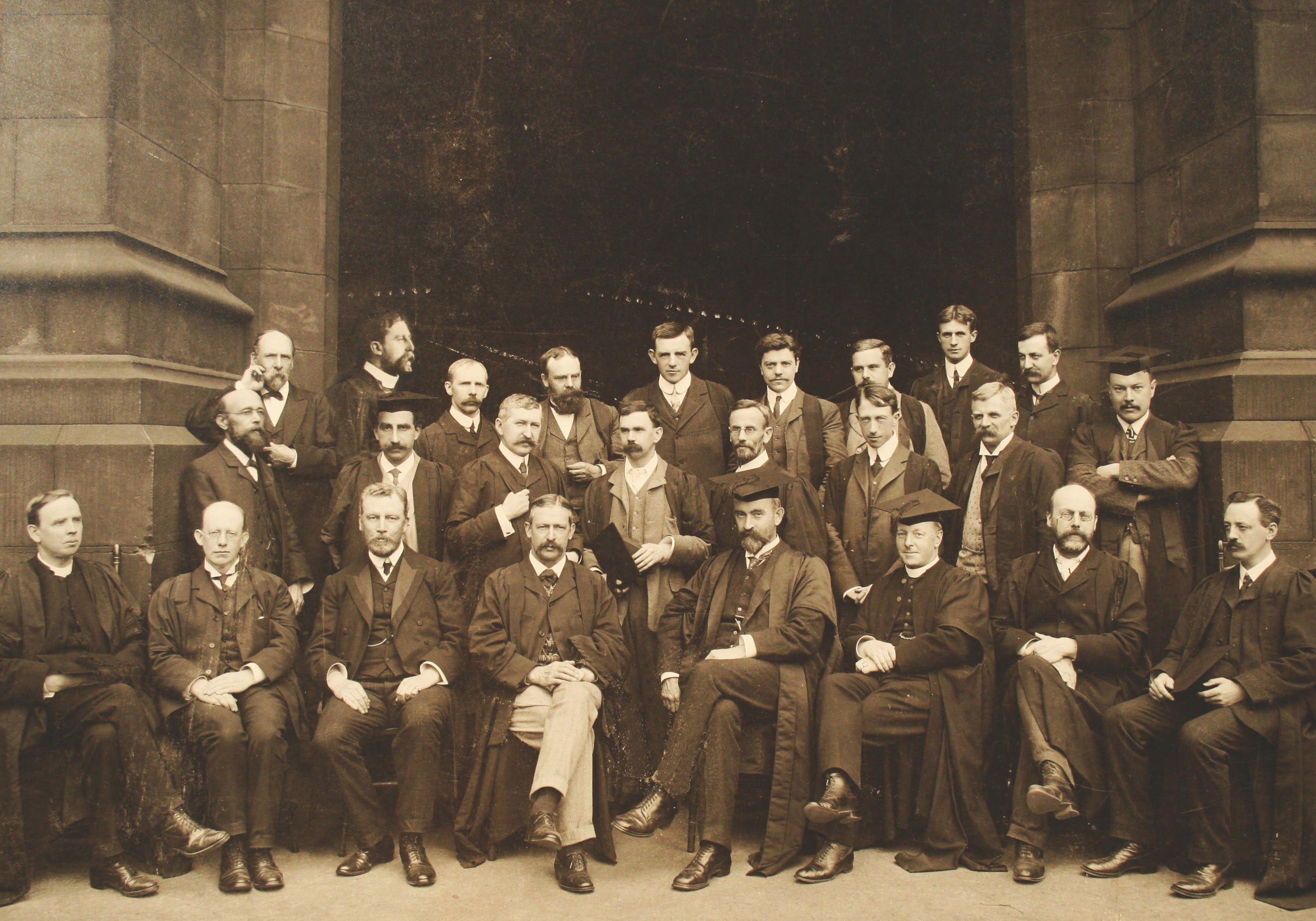 Photo-2-KES-staff-in-1906